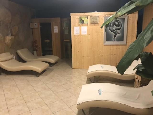 Room Oaza Miru Марибор Экстерьер фото